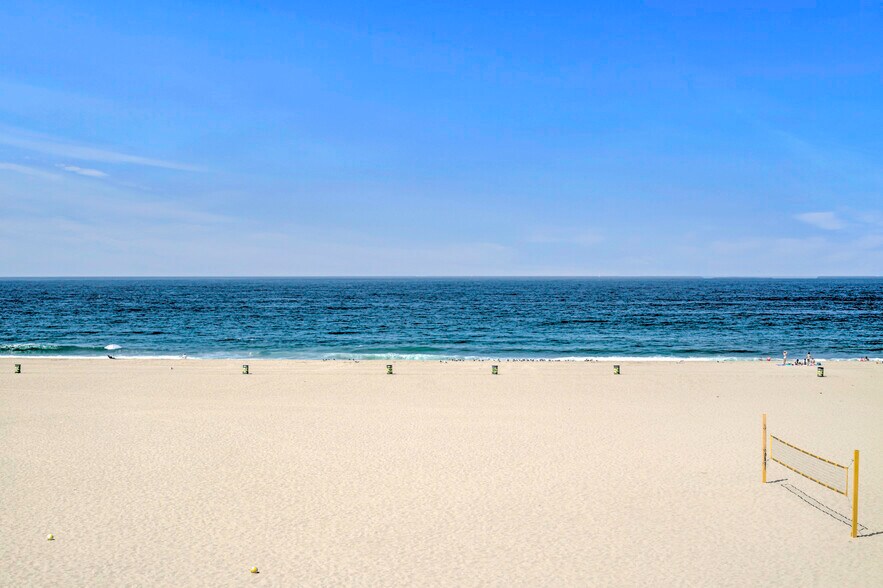 Building Photo - 126 8th St