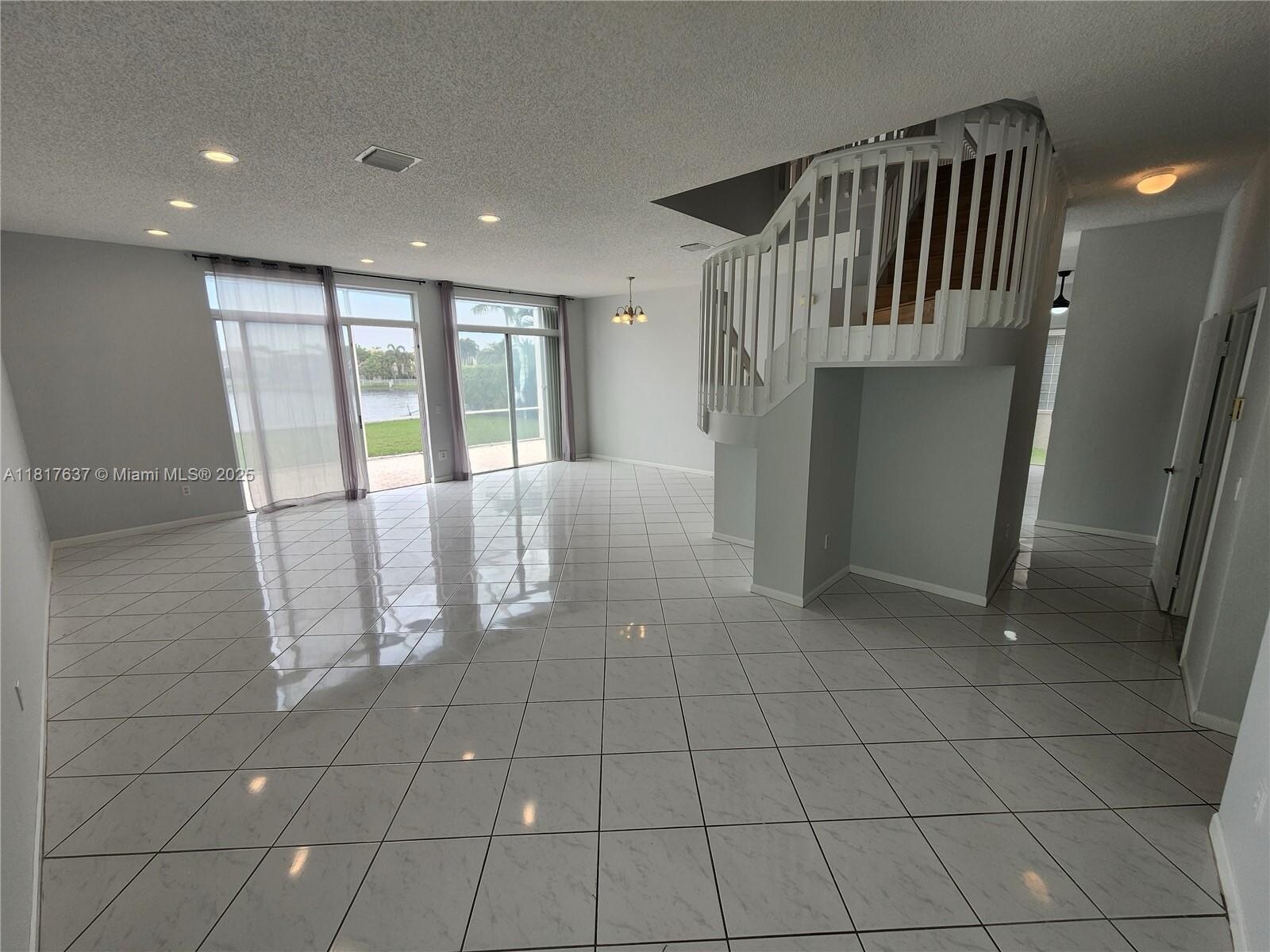 Building Photo - 15840 NW 16th Ct