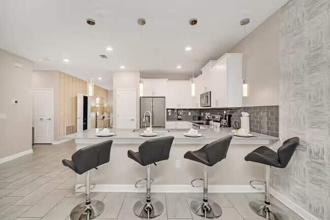 Building Photo - 730 Drop Shot Dr