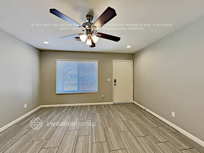 Building Photo - 3407 E Anderson Dr