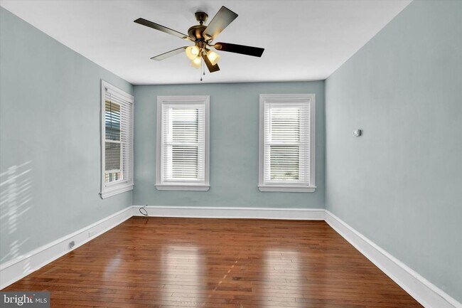 Building Photo - 205 Hermitage St