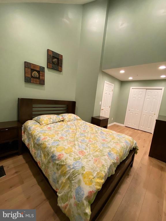 Building Photo - 2509 William Taft Ct