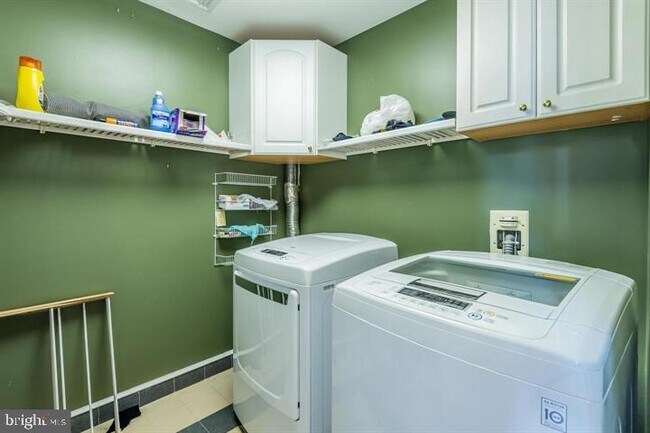 Building Photo - 1510 Waterford