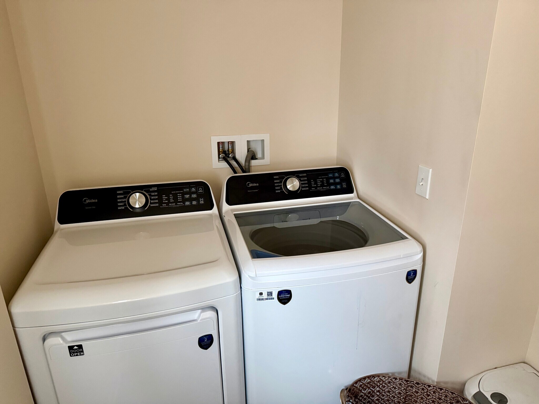 Washer/Dryer - 21834 Northcape St