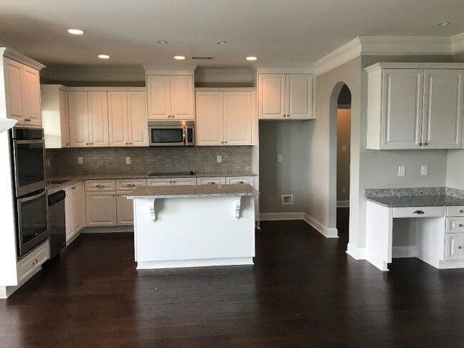 Building Photo - 327 Bella Rose Dr