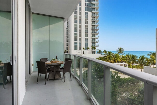 Building Photo - 4111 S Ocean Dr