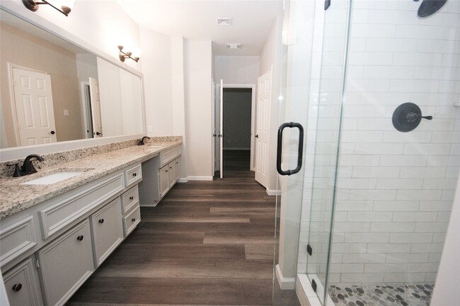 Building Photo - 2905 Autumn Creek Dr