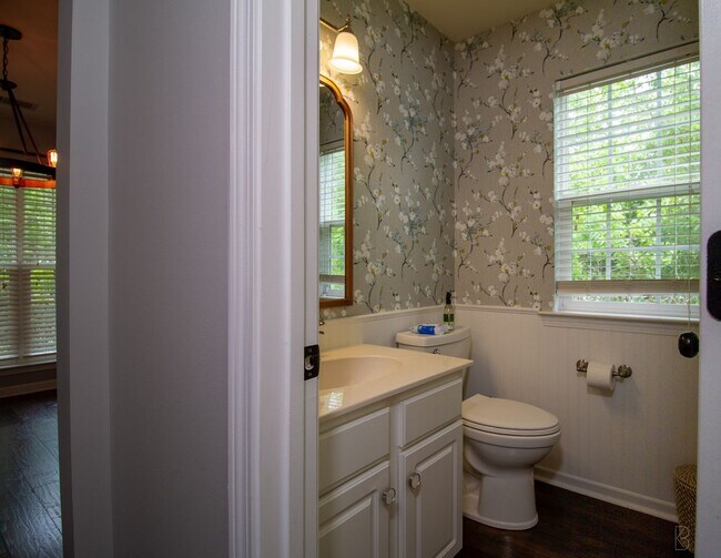 Building Photo - 4 bedroom home in Ballantyne