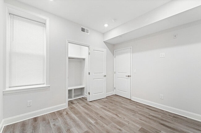 Building Photo - 2341 N College Ave