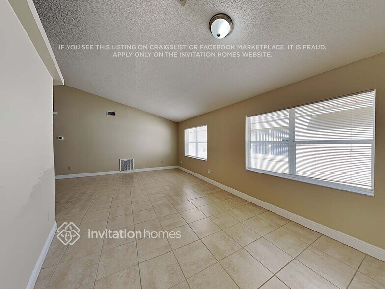 Building Photo - 1006 Brielle Ave