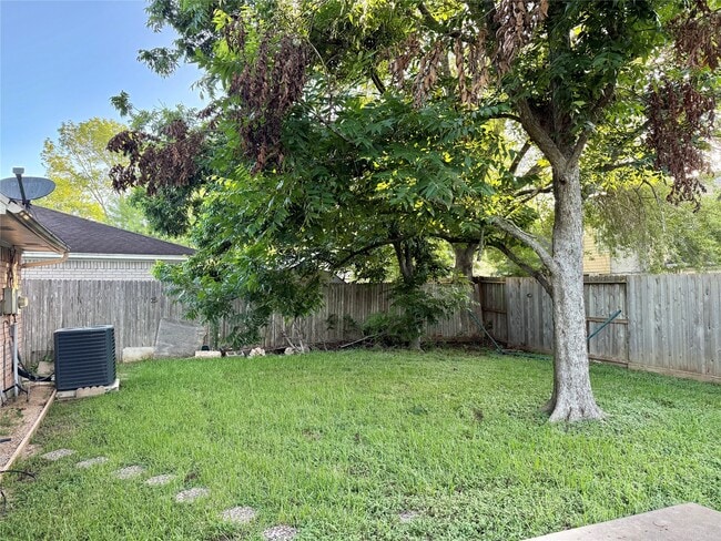Building Photo - 2923 Cottonfield Way