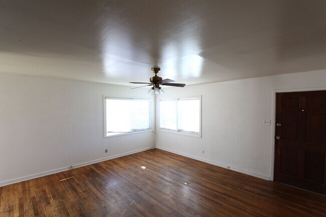 Building Photo - 1-Bedroom on Flagstaff’s Eastside | Single-Level Living