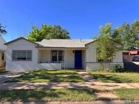 Building Photo - Spacious 3-bedroom 1 bath home