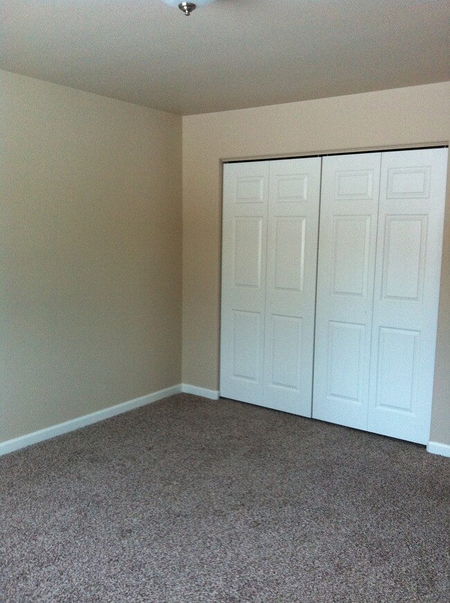 Building Photo - 2341 W Eagles Nest Cir