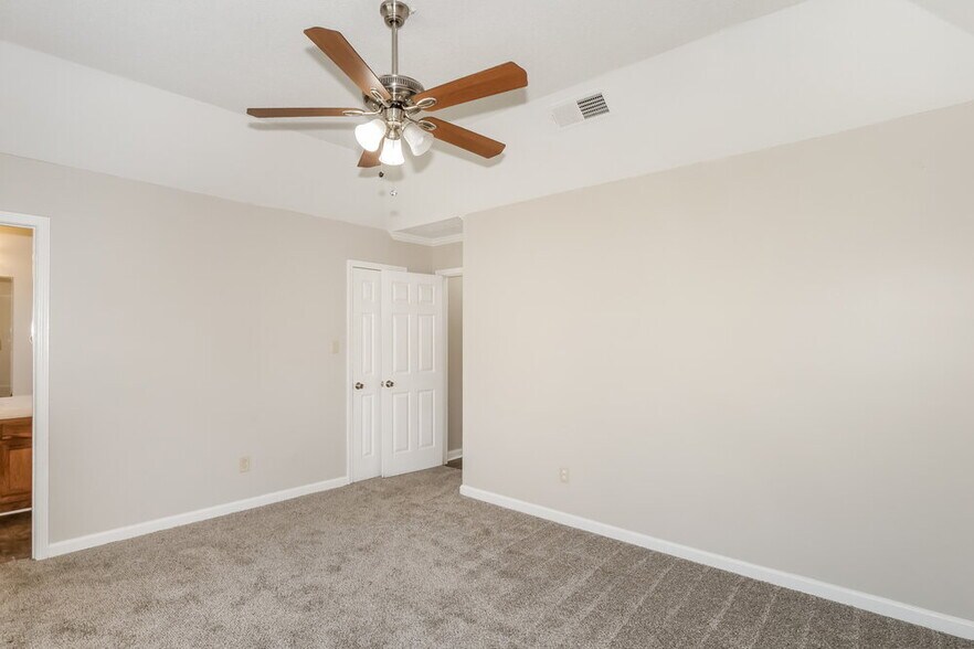 Building Photo - 4550 Cedar Leaf Cove