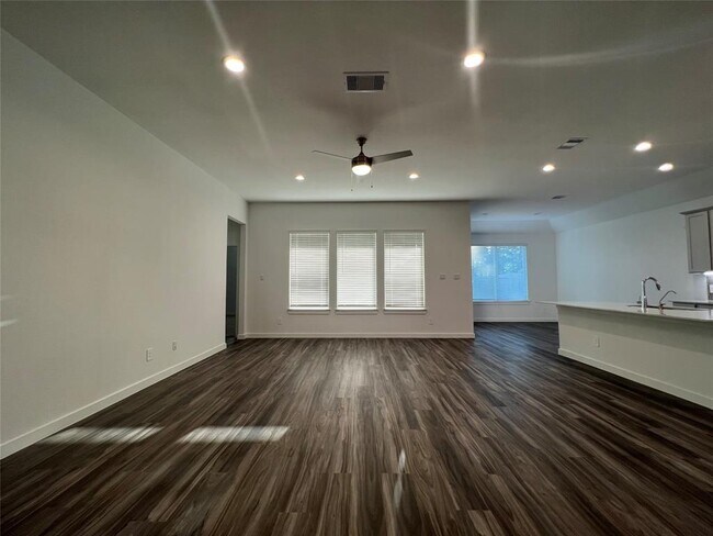 Building Photo - 14162 Primrose Rdg Ln