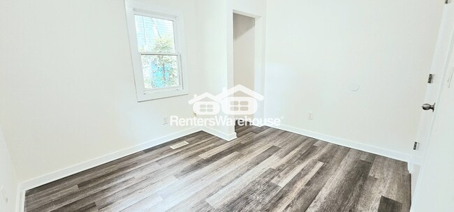 Building Photo - 2015 Detroit Ave NW