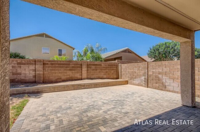 Building Photo - 3201 W Yellow Peak Dr