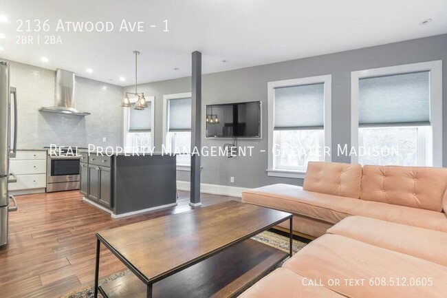 Building Photo - Marvelously Updated Condo Rental in the He...