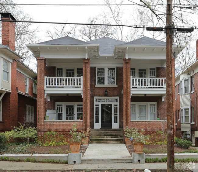 Building Photo - 328 NE 4th St