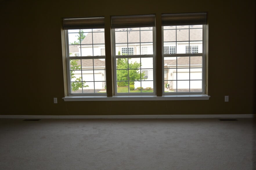 Building Photo - 26647 Kirkway Dr