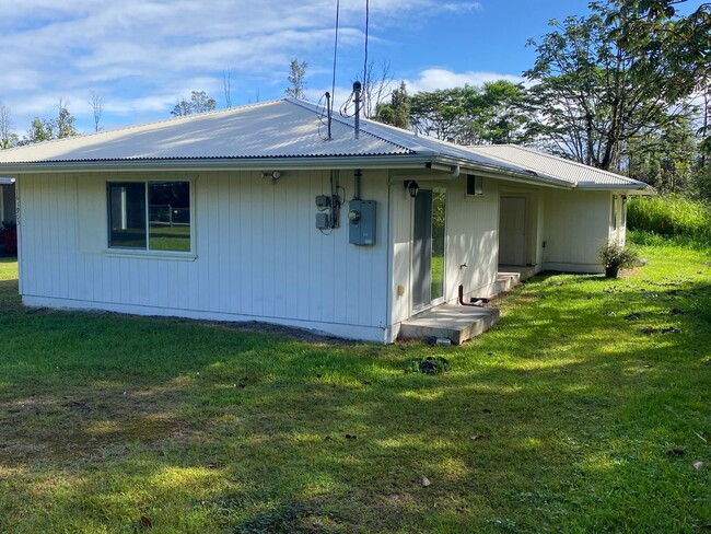 Building Photo - Uilani Drive- Tiki Gardens