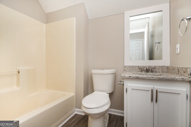 Building Photo - 133 Oak Landing Cir