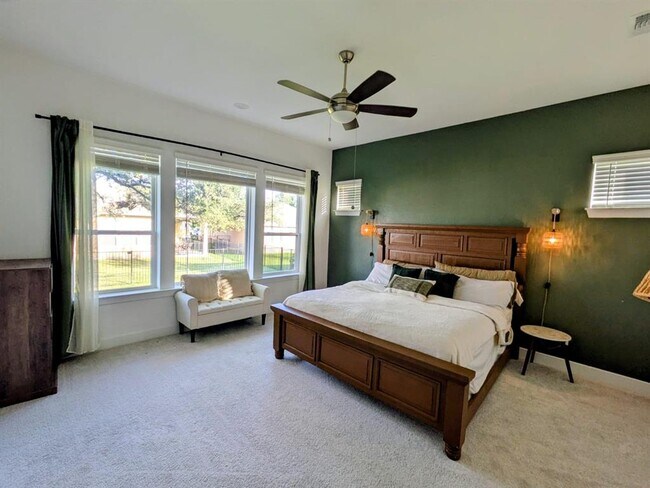 Building Photo - 109 Monterey Oak Trl