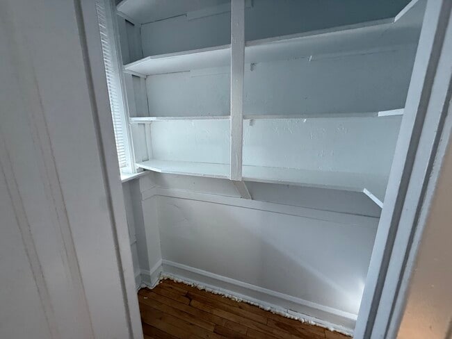 Building Photo - 2206 S 57th Ave