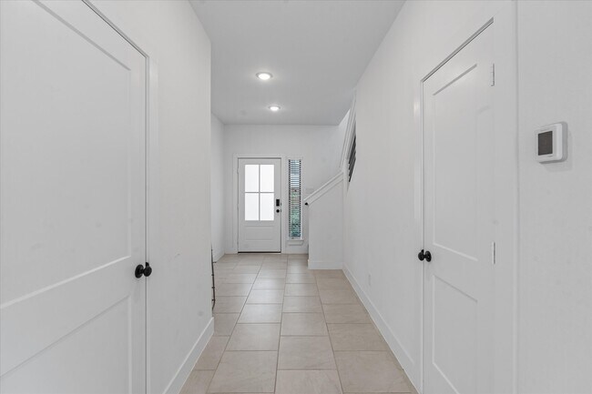 Building Photo - 23831 Oriole Vly Trl