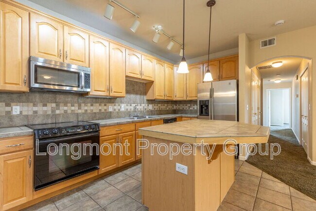 Building Photo - 1420 Whitehall Dr