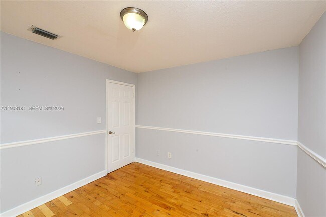 Building Photo - 14471 SW 139th Ave Cir W