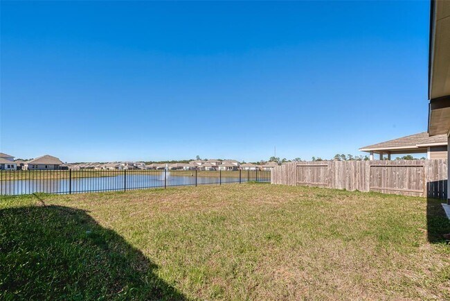 Building Photo - 14633 E Pine Heart Dr