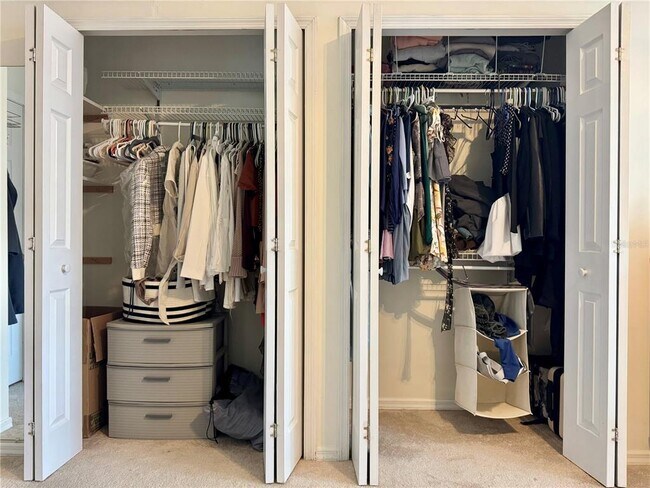 Building Photo - 5169 Lazy Oaks Dr