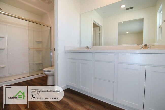 Building Photo - 845 Congaree Ln