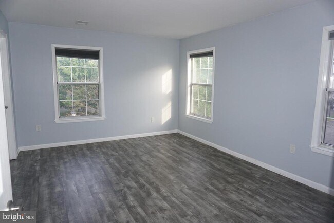 Building Photo - 112 Biscayne Ct