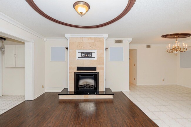 Building Photo - 2504 SE Anchorage Cove
