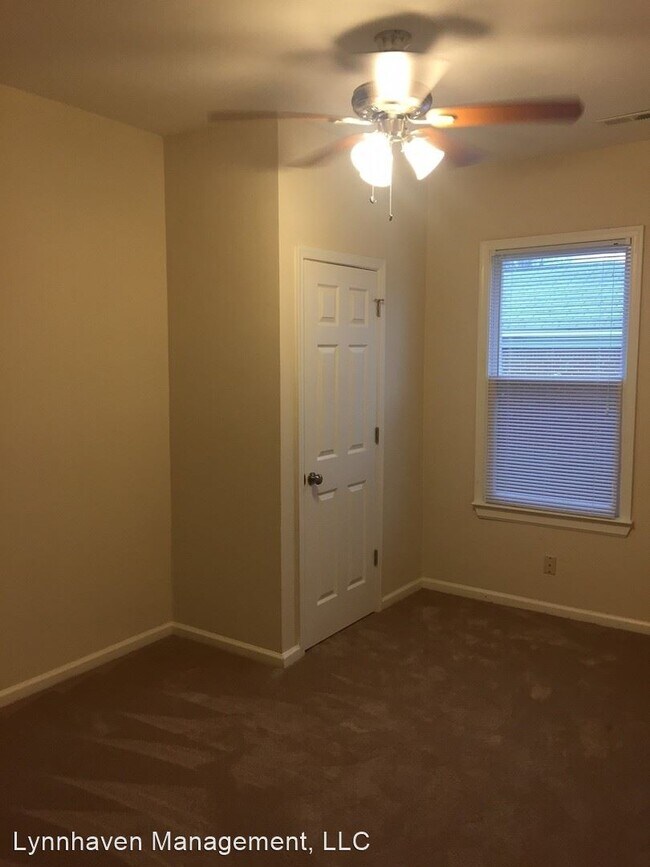 Building Photo - 1336 W 38th St