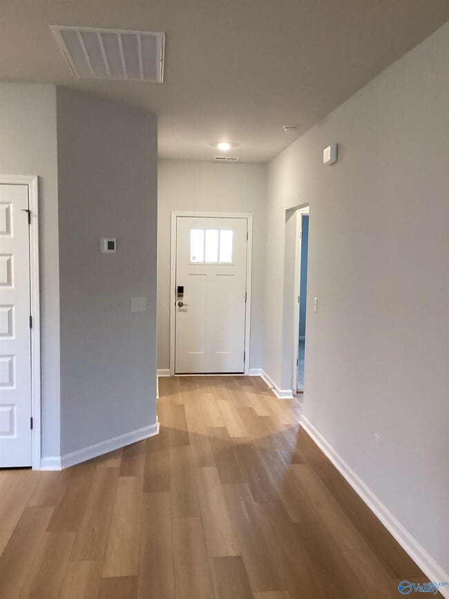 Building Photo - 229 Paca Ln