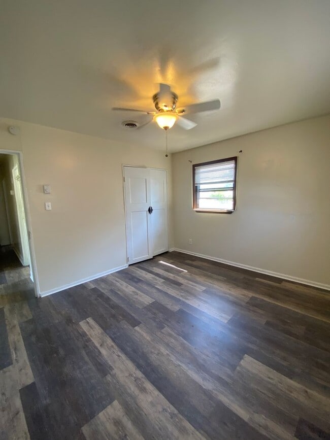 Building Photo - Single Family Home Close to Military bases in Diamond Springs Rd. area