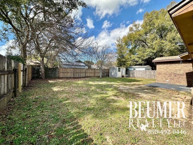 Building Photo - Charming 3 bedroom 2 bath Home for Rent