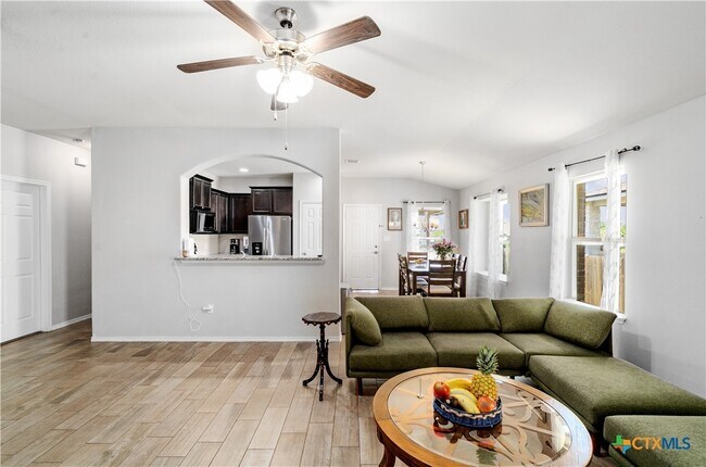 Building Photo - 5634 Stonehaven Dr