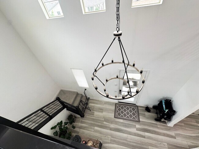Building Photo - Spencer Crossing 5 Bedroom Modern Pool Home