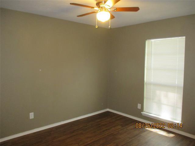 Building Photo - 553 Hanover Dr