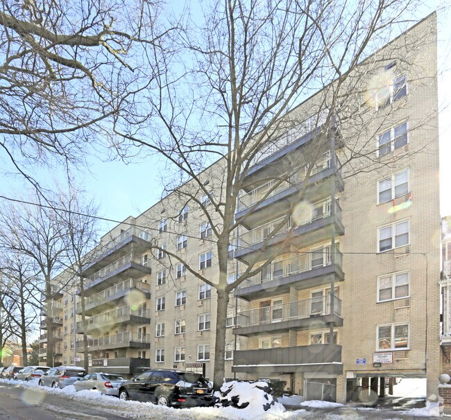 Building Photo - 14330 38th Ave