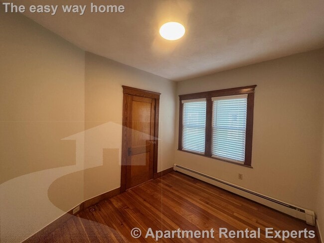 Building Photo - 29 Frederick Ave