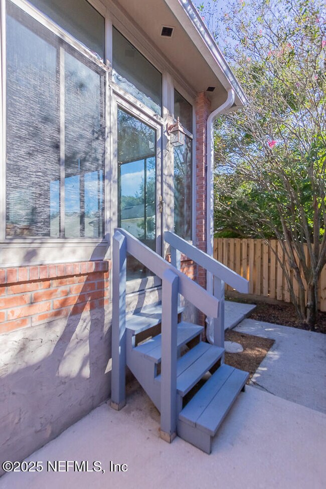 Building Photo - 12048 Saverio Ln