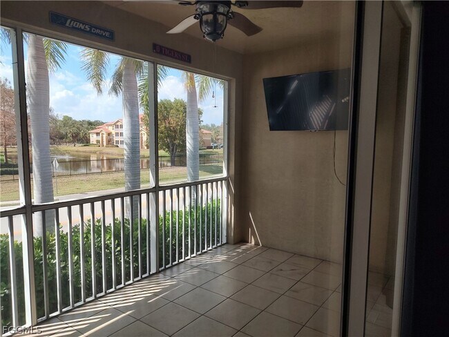 Building Photo - 8521 Oakshade Cir