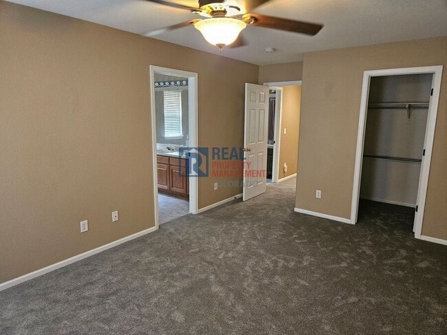 Building Photo - 5661 S Yakima Way