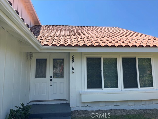Building Photo - 5815 Calmfield Ave